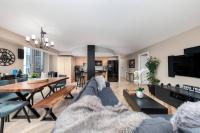 2BR with Parking Terrace and Stunning View of CN Tower - Chambres d’hôtes Toronto