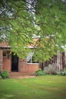 Suikerbosskuur Rondavel & Chalet - B&B