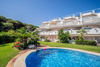 Luxury 2 bedroom beachfront apt in Bali-Boho style - B&B Mijas Costa