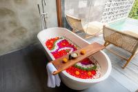 One Bedroom Private Pool Villa with Jungle View and Daily Afternoon Tea