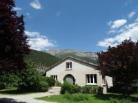 Camera Matrimoniale con Vista Giardino