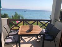 B&B Fourka - Seafront Family Apartment Thetis - Bed and Breakfast Fourka