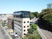 THE PAD by the beach Penthouse apartment with sunset and city views - Bed and Breakfast Bournemouth