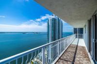 Dreamy Oceanfront Highfloor Corner Unit 2and2 plus Den - B&B