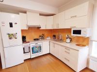 B&B Tallinn - Bright 3-room apartment in Mustamäe - Bed and Breakfast Tallinn