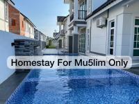 B&B Malacca - De France Pool Villa Mu5lim Only - Bed and Breakfast Malacca