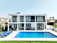 B&B San Fulgencio - Luxury villa with large swimming pool and outdoor area - Bed and Breakfast San Fulgencio