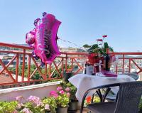 Cozy apartment in the heart of Bllok - B&B Tirana