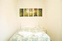 Single Room with Shared Bathroom