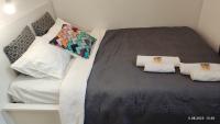 Be my Guest- Fontany calm Apartment Metro Wi-Fi free parking zone - Chambres d'hôtes Varsovie