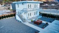 Rrjolli View Beach - Bed and Breakfast