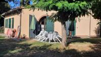 Podere Il Cerrone app Romilda con piscina - B&B Fauglia