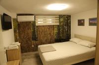 Double Room with Shared Bathroom (Basement)