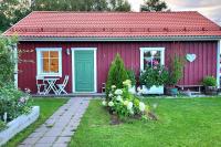 Cabin located in a traditionally Swedish setting! - B&B Umeå