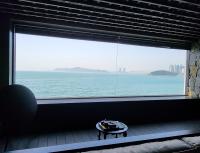 Banwol Poolvilla - Bed and Breakfast Busan