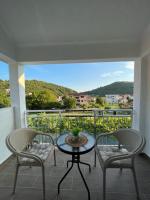 B&B Herceg Novi - Apartment ĆIRO - Bed and Breakfast Herceg Novi