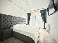 4FriendsCoresiBrasov T - B&B Braşov