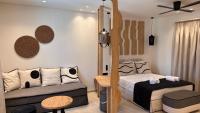 Studio Deluxe