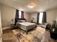 B&B Indianapolis - Zen Haven Close to Downtown Indy- Unit 3 Queen Bed - Bed and Breakfast Indianapolis