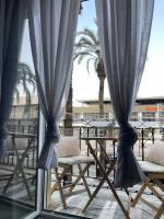 Centrally Located Spacious Private Apartment BuenaVista in Grao with Rooftop - B&B El Grao