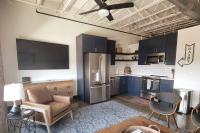 Silo View - heart of downtown - B&B Waco