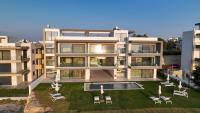 Aquarama Pool Apts. - B&B Ixia