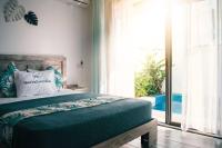 Villa Marbella 1 - 3 BR - Private Pool - Bed and Breakfast Grand Baie