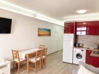 Apartamento Birgitt en Aloha Garden con vista mar y piscina - Chambres d'hôtes Adeje