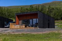 B&B Akureyri - North Mountain View Suites - Bed and Breakfast Akureyri