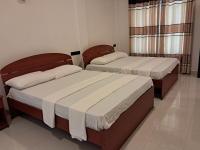 Risenlak Holiday Resort - Chambres d'hôtes Polonnâruvâ