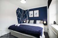 Large 3 Bed House - Long Stays Welcome - Smart TVs in Each Bedroom - Parking - Wifi - Chambres d’hôtes Milton Keynes