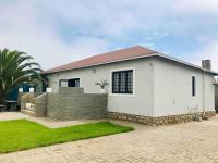 3 Bedroom, 3 Bathroom, Close to the Beach & Town - B&B
