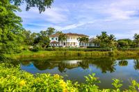 The White House, Palm Hills Golf and Country Club - B&B