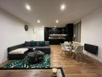 Suite Love Jacuzzi : Montereau HyperCentre - Ferienwohnung