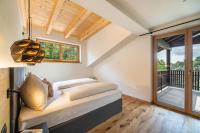 B&B Tisens - Wiesgut Ferienwohnung Golden - Bed and Breakfast Tisens