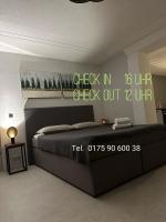 WPA Apartments - Zimmer- Modernes Apartment mit Parkplatz,WiFi,Netflix - B&B