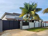 Santai D villa bumiputra shja - B&B Merlimau