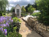 A 10mn de VICHY studio dans ancienne étable - B&B