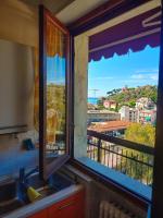 Luminoso appartamento vacanze vista mare in centro - B&B Celle Ligure