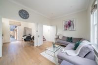 B&B London - Luxury 2 Bedroom Apartment On Portobello Road - Bed and Breakfast London