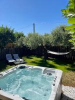 Natuscia Country Villa - Private Jacuzzi - Garden - Chambres d’hôtes