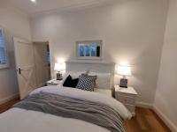 Winemakers Cottage at Treetops Red Hill - B&B Red Hill