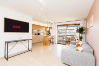 Citybeach SOHA- Rue d'Antibes - 2 BdR 2 BthR 1 toil - Clim Terrace Parking Elevator - B&B Cannes