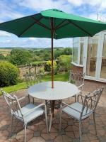 Split Level Bungalow - Sleeps4 - Close to walks - Chambres d’hôtes Sutton in Ashfield