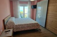 H&E Sea view 2-Bedroom Apt Qerret - B&B Golem