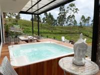 Aguas Claras Luxury Hospedaje - B&B Filandia