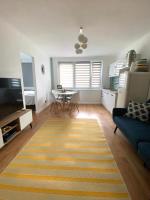HB Cozy Home - Przytulne Mieszkanie - Chambres d’hôtes Małkinia Górna