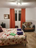 B&B Albox - Lovely 1 bedroom attached apartment with kitchen but private - Bed and Breakfast Albox