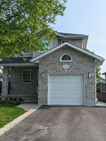 Adorable 4 bed,3 bath house - B&B Kingston