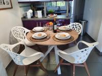 Modern 2 Bed garden apt with seaview in beautiful Miraflores Jardin C - B&B